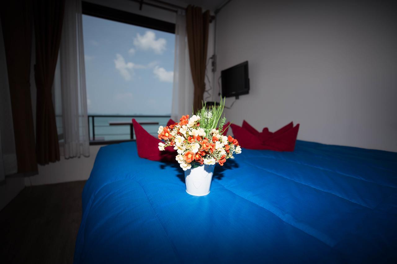 Hotel Baan Rom Talay Made' Koh Samet Exterior foto